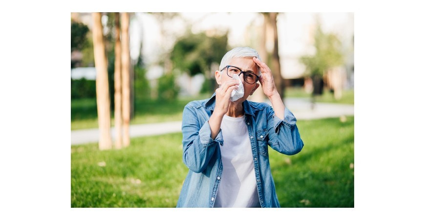 CPAP in primavera: come gestire allergie, congestione nasale e sonno disturbato